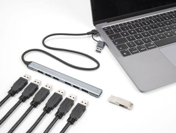 DeLock 7 Port Slim USB Hub with USB Type-C or USB Type-A to 1x USB 5 Gbps Type-A + 6x USB 2.0 Type-A