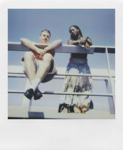 Polaroid Now Generation 3 Black + Color i-Type Film